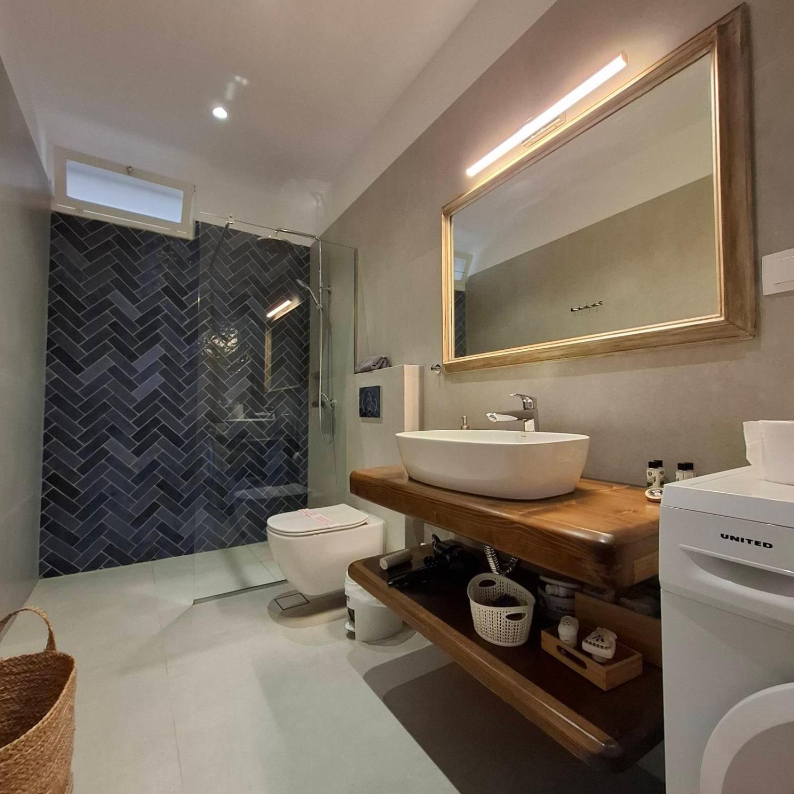 Aquarella-Stylish Veranda Apartment In Centre Of Poros Town Luaran gambar