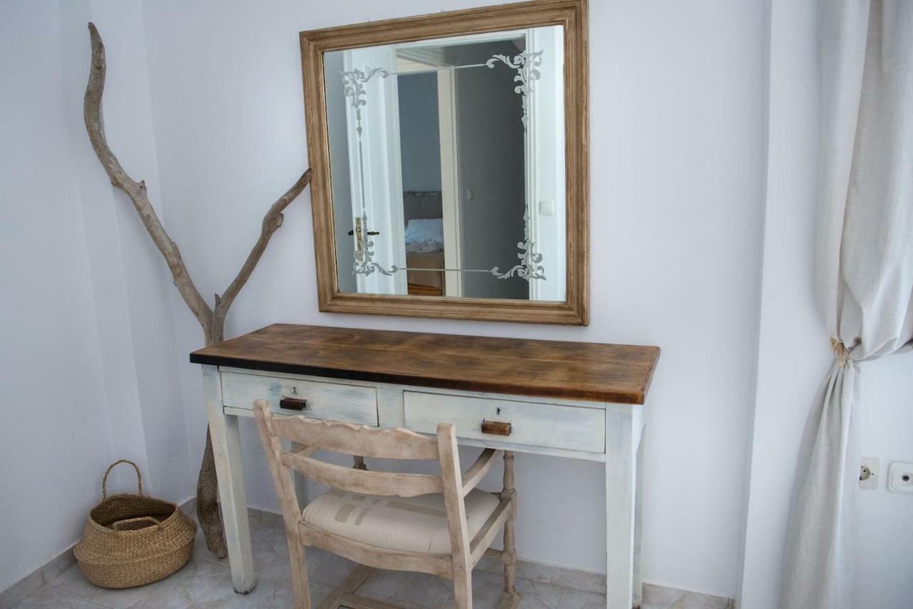 Aquarella-Stylish Veranda Apartment In Centre Of Poros Town Luaran gambar