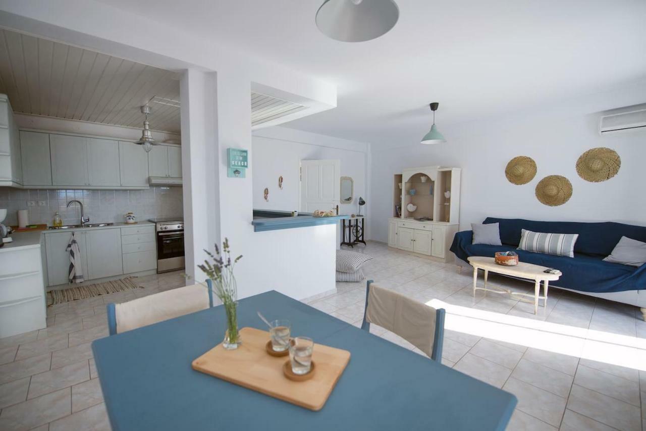Aquarella-Stylish Veranda Apartment In Centre Of Poros Town Luaran gambar
