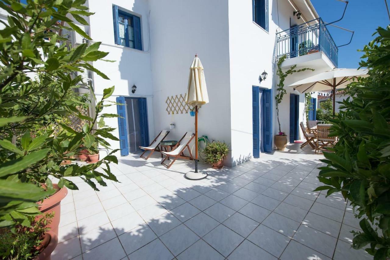 Aquarella-Stylish Veranda Apartment In Centre Of Poros Town Luaran gambar