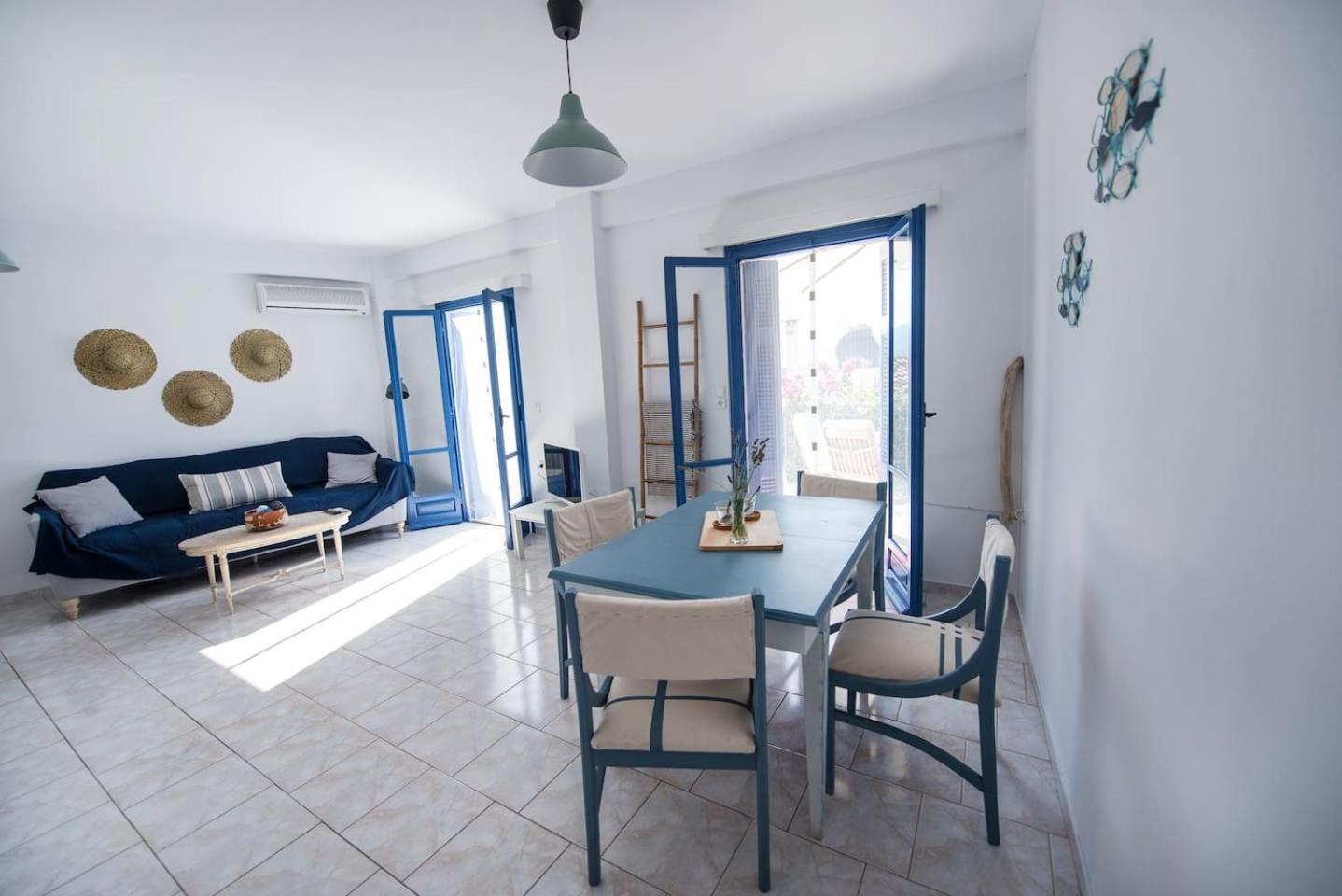 Aquarella-Stylish Veranda Apartment In Centre Of Poros Town Luaran gambar