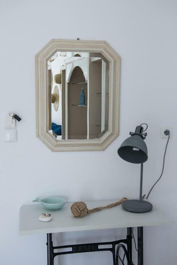 Aquarella-Stylish Veranda Apartment In Centre Of Poros Town Luaran gambar