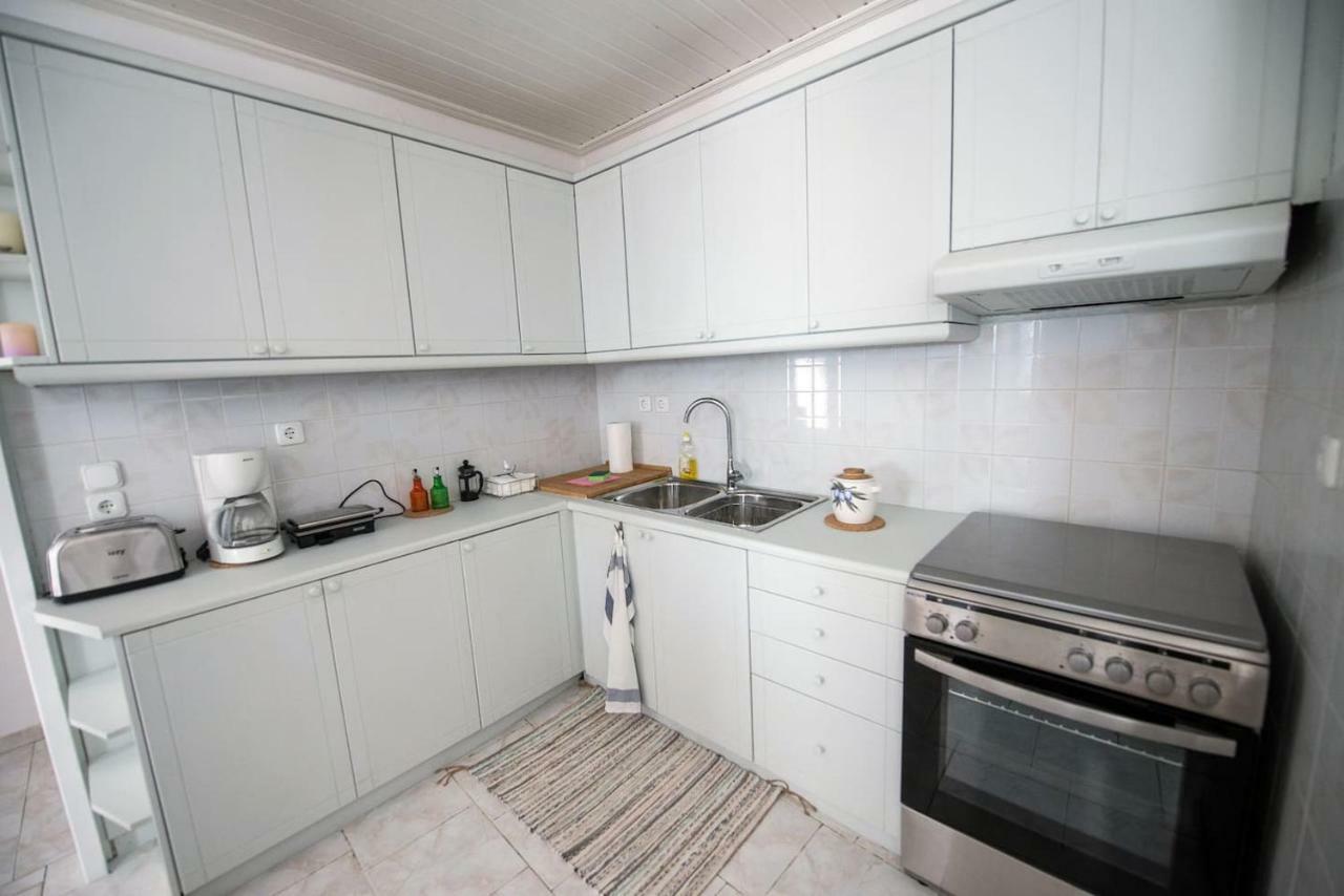 Aquarella-Stylish Veranda Apartment In Centre Of Poros Town Luaran gambar