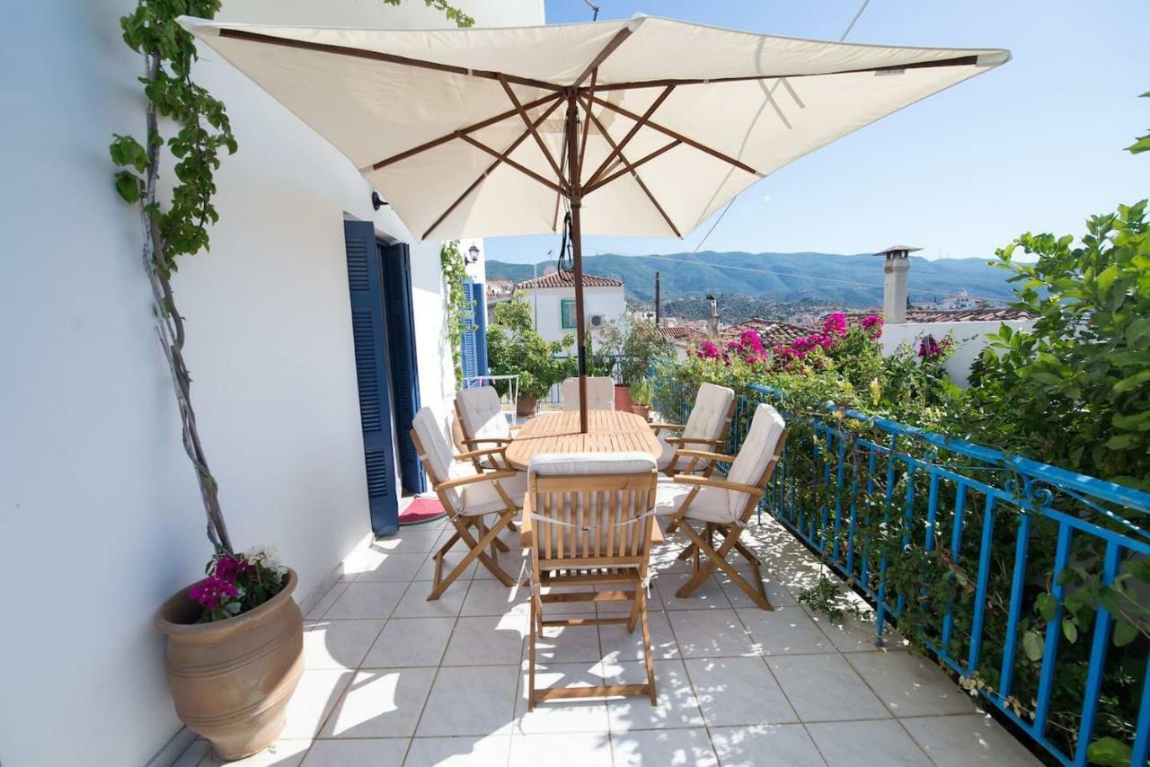 Aquarella-Stylish Veranda Apartment In Centre Of Poros Town Luaran gambar